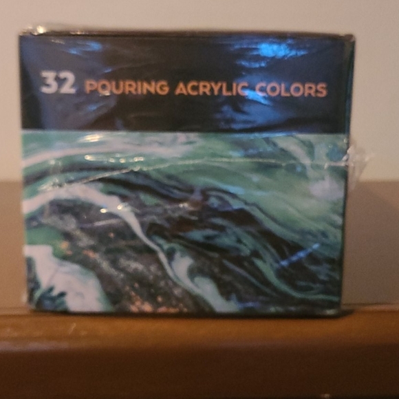 NEW BOXED! Premium Arteza 28 Unique Colors - Picture 2 of 12